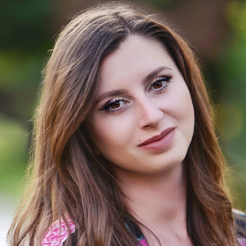 Alina | Travel, Languages, Remote Work channel avatar