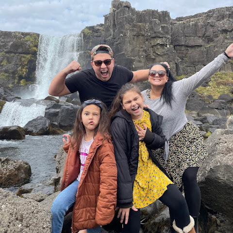 Family Travel Guide channel avatar