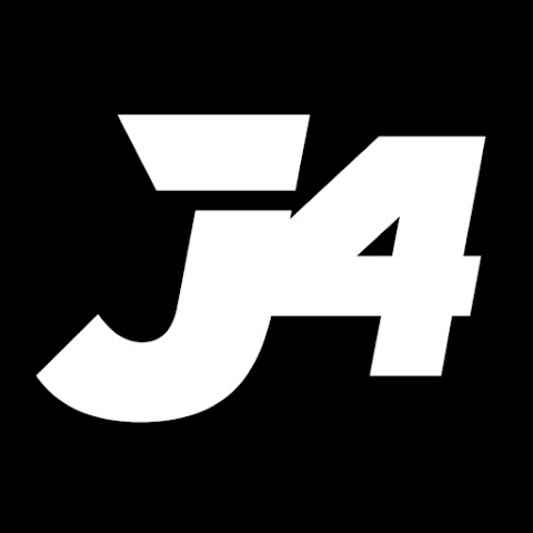 J4 channel avatar