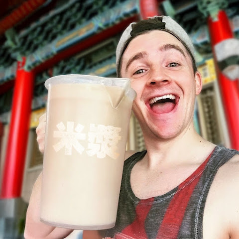小貝米漿 Logan Beck channel avatar