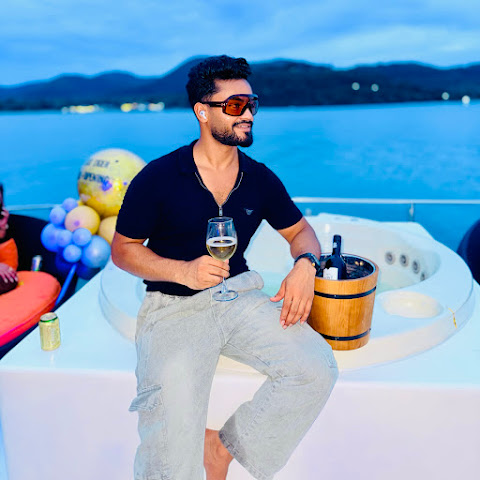 Traveling Khalifa channel avatar