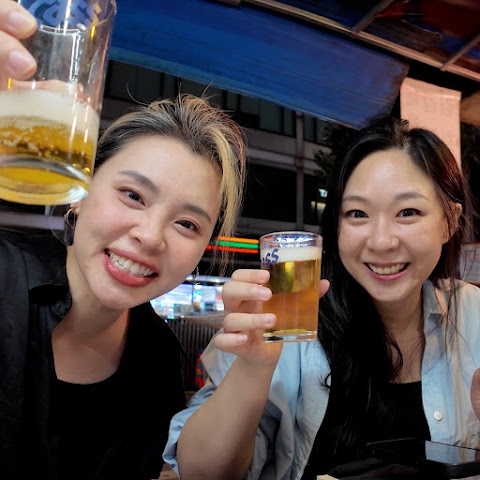 Travels With Syl | Solo Travel Diary channel avatar
