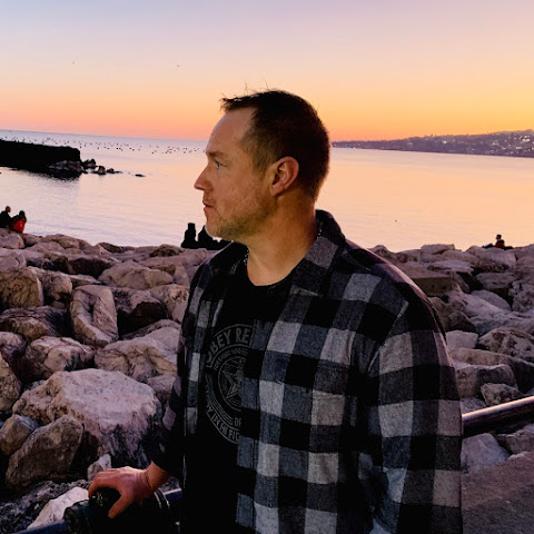 TravelWright channel avatar