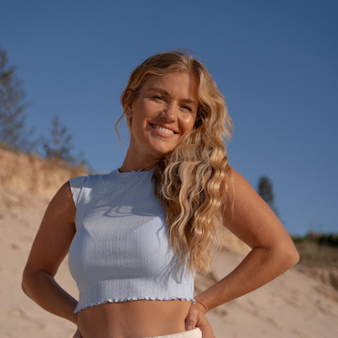Adventure With Mollie channel avatar